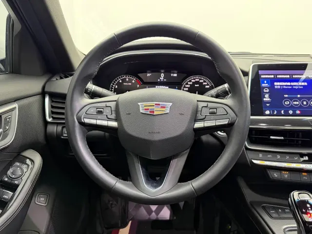 Cadillac CT5 — Фото автомобиля 11