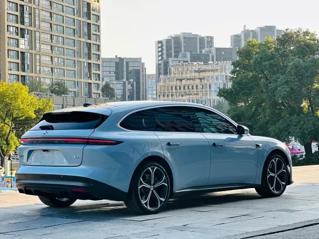 Nio ET5 Touring — Фото автомобиля 12