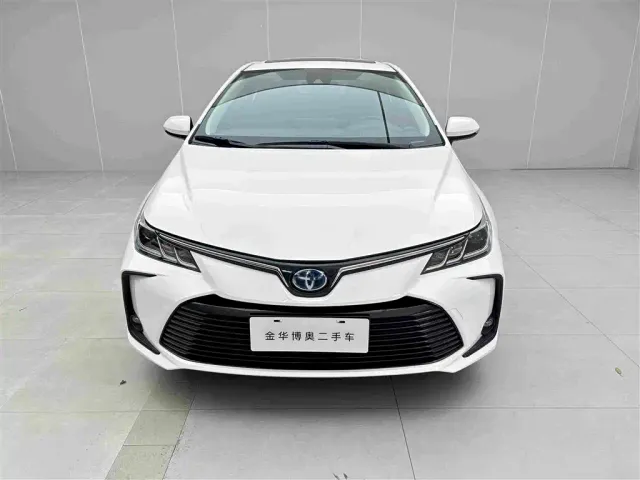 Toyota Corolla — Фото автомобиля 2