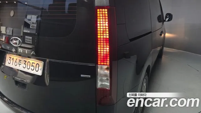Hyundai Staria Staria 4WD Tourer 9 мест — Фото автомобиля 23