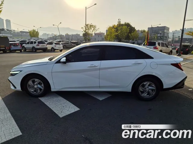 Hyundai Avante CN7 — Фото автомобиля 7