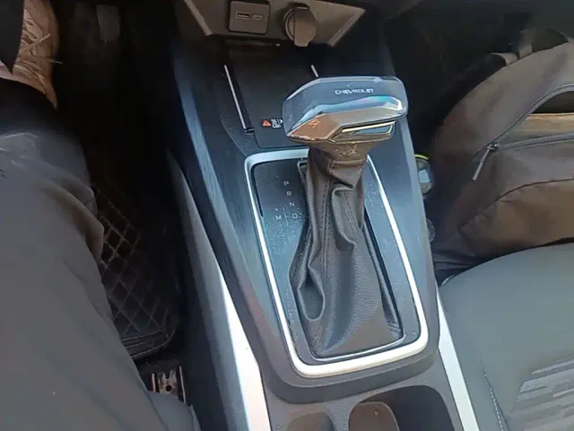 Chevrolet Monza — Фото автомобиля 13