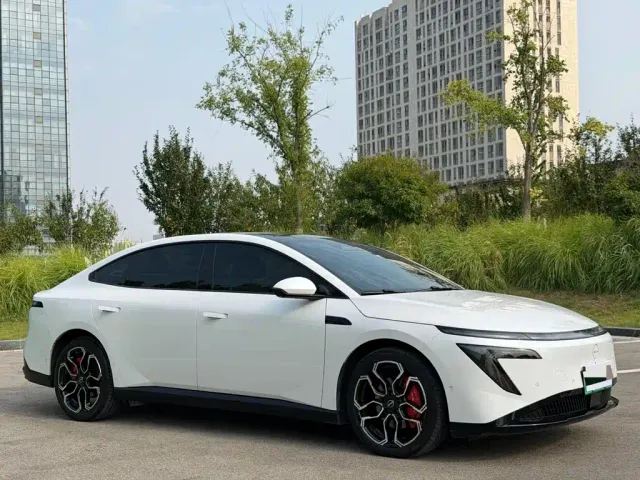 Nissan N7 — Фото автомобиля 3