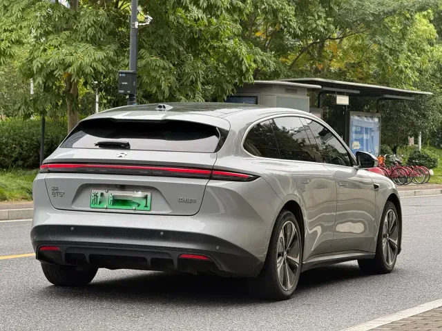 Nio ET5 Touring — Фото автомобиля 10