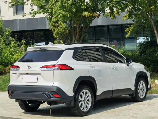 Toyota Frontlander — Фото автомобиля 4