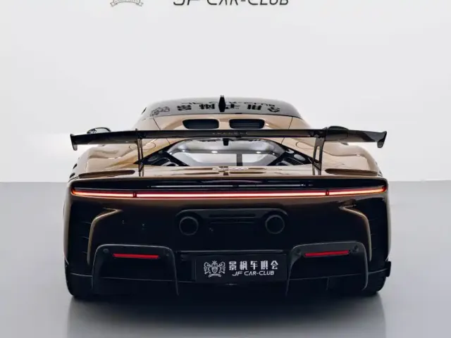 Ferrari SF90 — Фото автомобиля 8