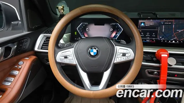 BMW X7 — Фото автомобиля 13