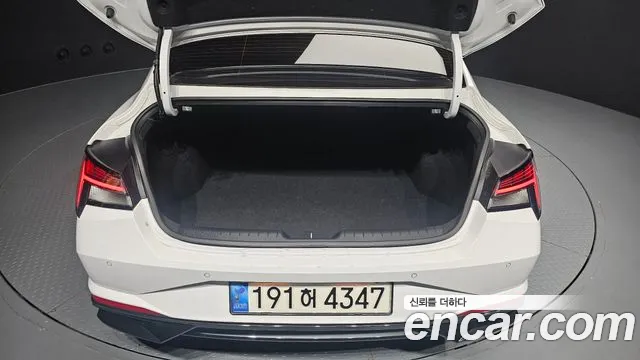 Hyundai AVANTE Avante (CN7) — Фото автомобиля 20