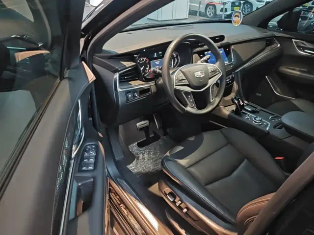 Cadillac XT5 — Фото автомобиля 15