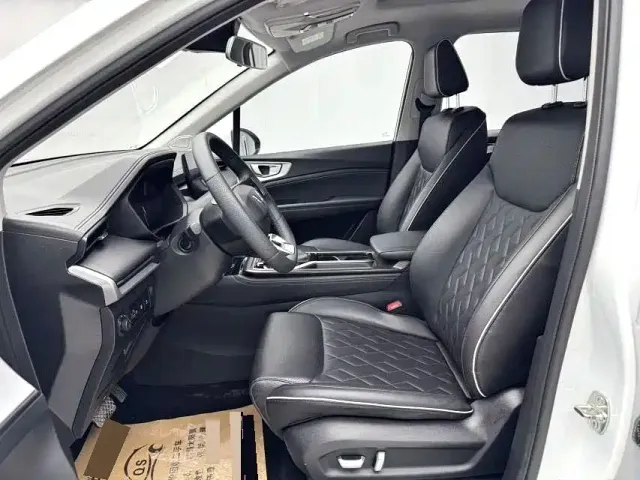 Wuling Jiachen — Фото автомобиля 11