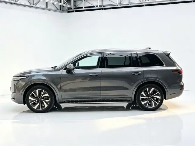Li Auto ONE — Фото автомобиля 7