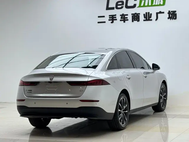 Roewe D7 — Фото автомобиля 12
