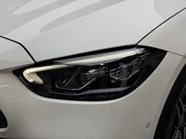 Mercedes-Benz C-Class — Фото автомобиля 9