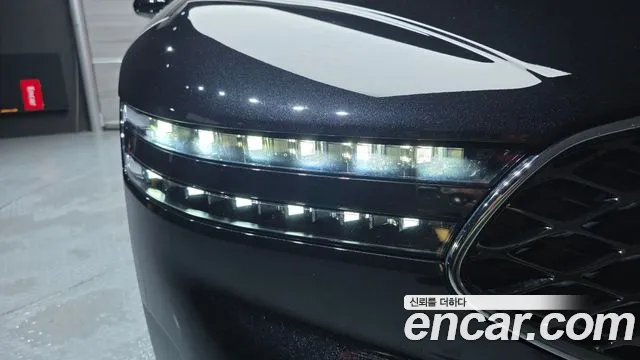 Genesis G90 Бензин 3.5 турбо AWD — Фото автомобиля 17