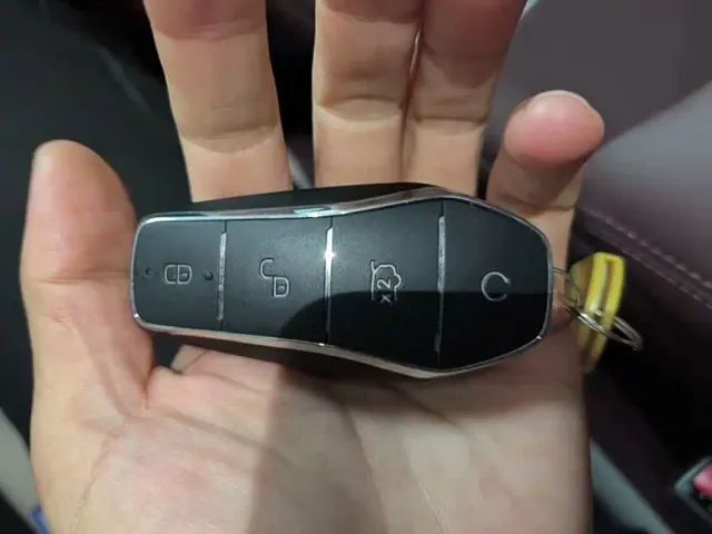 BYD Seal 07 DM-i — Фото автомобиля 12
