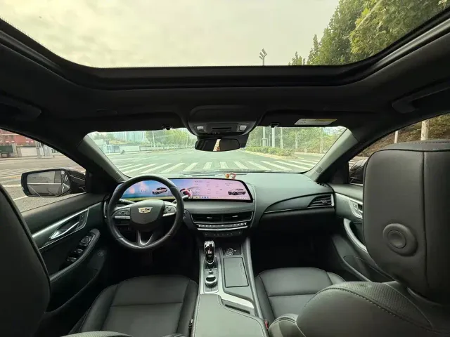 Cadillac CT5 — Фото автомобиля 7