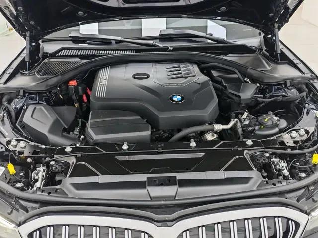 BMW 3 Series — Фото автомобиля 16