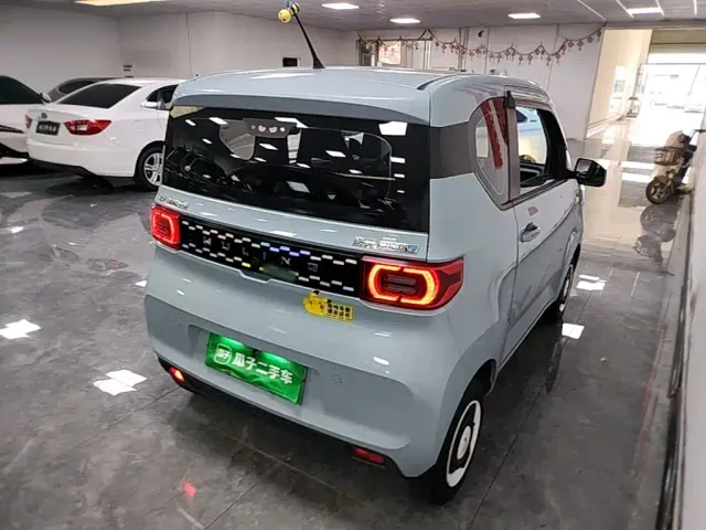 Wuling Hongguang Mini EV — Фото автомобиля 6