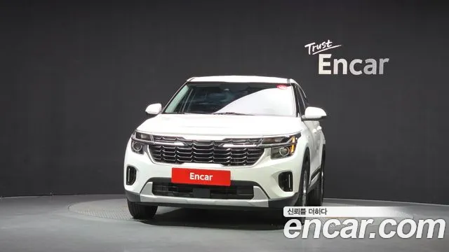Kia Seltos — Фото автомобиля 3