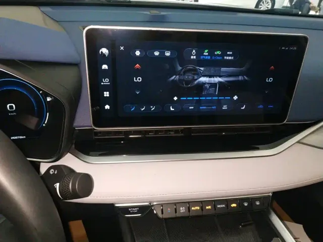 Geely Xingrui — Фото автомобиля 12