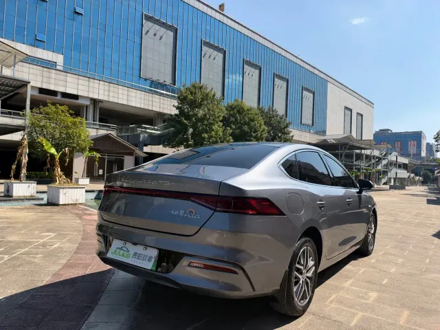 BYD Qin PLUS — Фото автомобиля 5