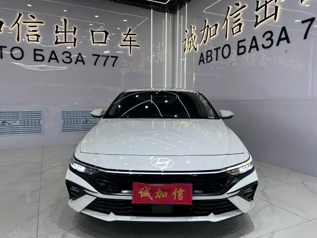 Hyundai Elantra — Фото автомобиля 2