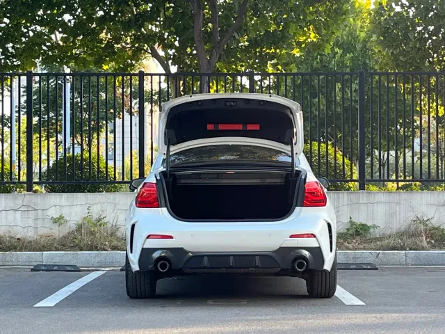 BMW 1 Series — Фото автомобиля 5