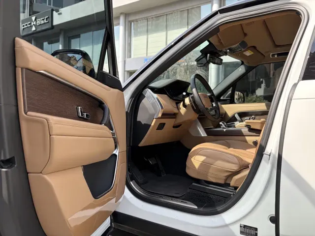 Land Rover Range Rover — Фото автомобиля 8