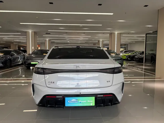 BYD Seal — Фото автомобиля 6