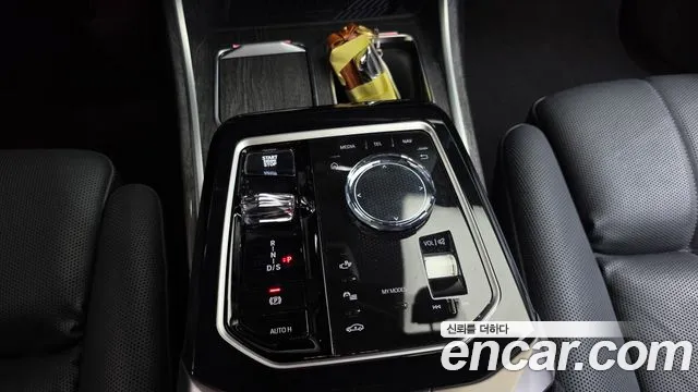 BMW 7 Series G70 — Фото автомобиля 12