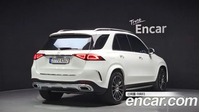 Mercedes-Benz GLE-Class — Фото автомобиля 2