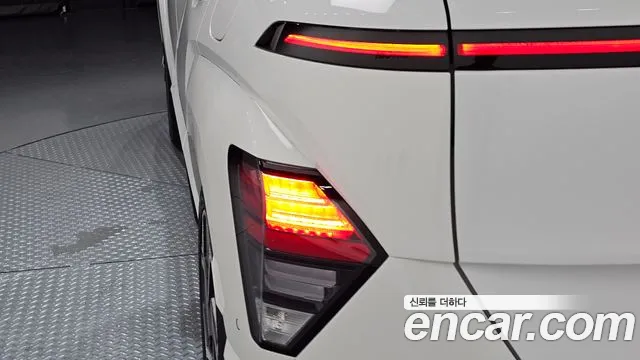 Hyundai Kona Kona (SX2) Бензин 1.6 Turbo 4WD — Фото автомобиля 15