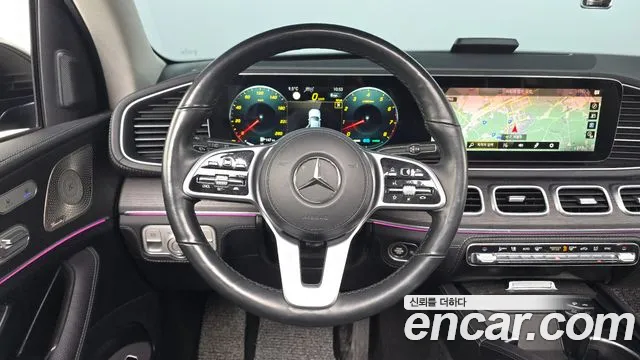 Mercedes-Benz GLE-Class — Фото автомобиля 13