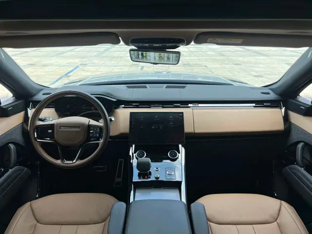 Land Rover Range Rover Sport — Фото автомобиля 11