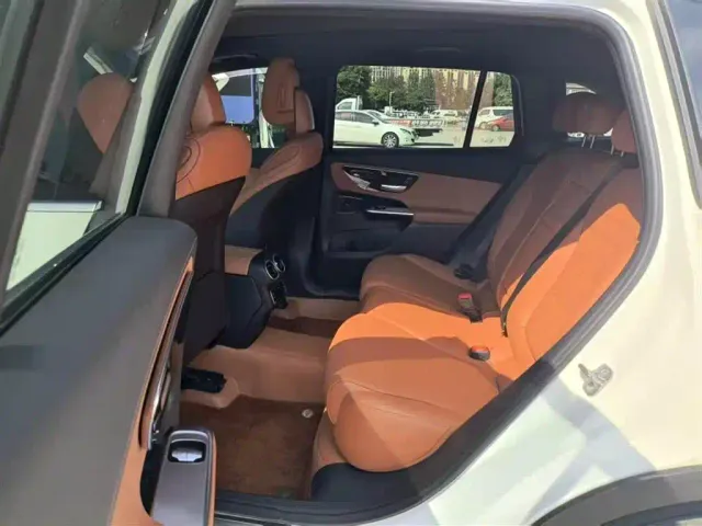Mercedes-Benz GLC-Class — Фото автомобиля 11