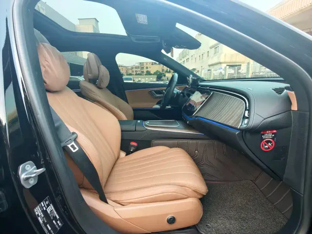 Mercedes-Benz E-Class — Фото автомобиля 15