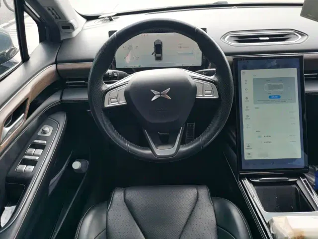 Xpeng P5 — Фото автомобиля 2