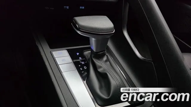 Hyundai Avante CN7 — Фото автомобиля 12