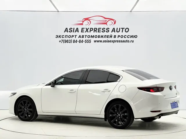 Mazda Mazda3 Axela 2021 2.0L Automatic Quality Elegance — Фото автомобиля 6