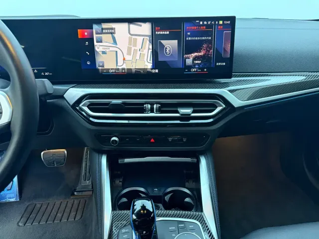 BMW i4 — Фото автомобиля 12