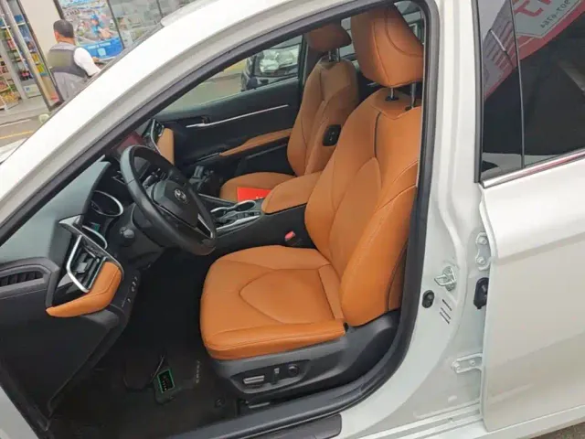 Toyota Camry — Фото автомобиля 14