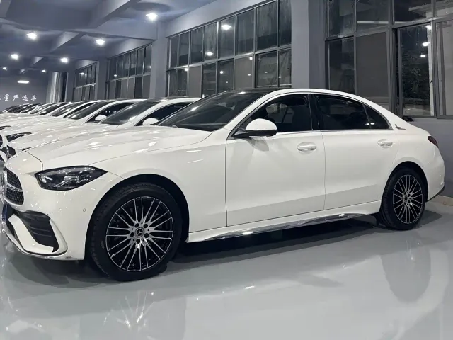 Mercedes-Benz C-Class — Фото автомобиля 3
