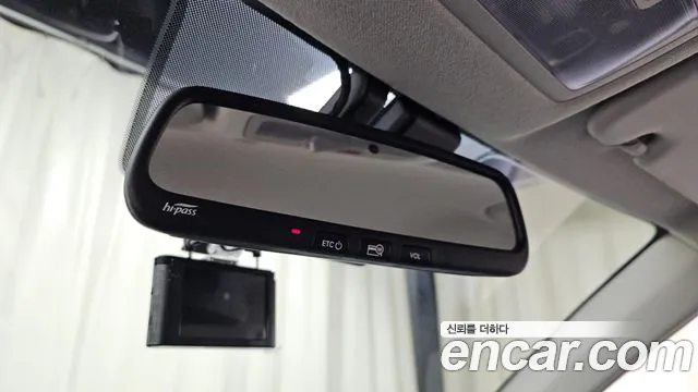 Hyundai Venue — Фото автомобиля 27