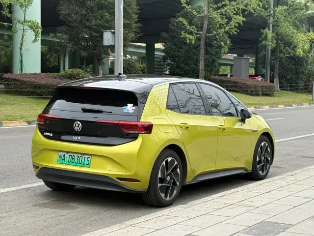 Volkswagen ID.3 — Фото автомобиля 14