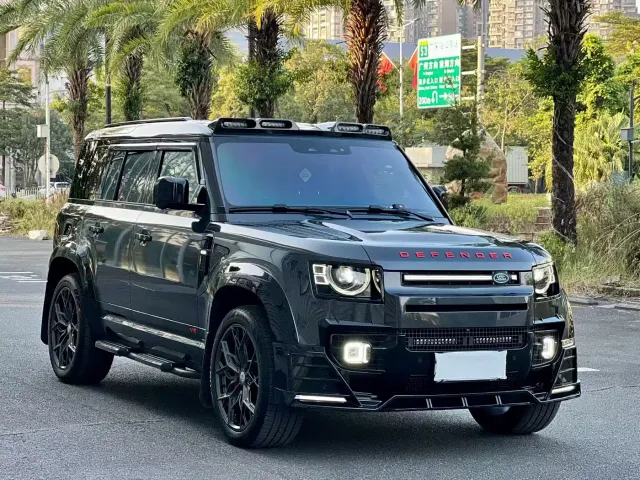 Land Rover Defender — Фото автомобиля 3