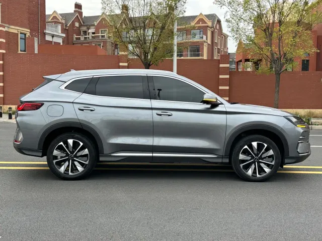 BYD Song PLUS — Фото автомобиля 8