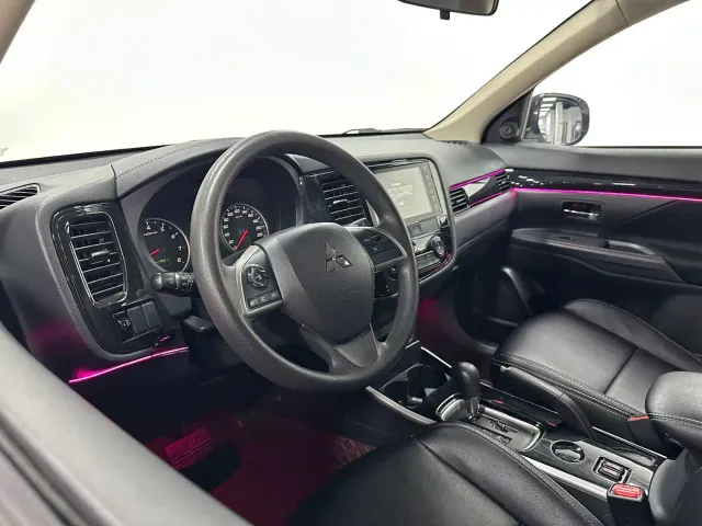 Mitsubishi Outlander — Фото автомобиля 16
