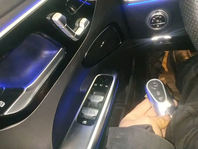 Mercedes-Benz C-Class — Фото автомобиля 10