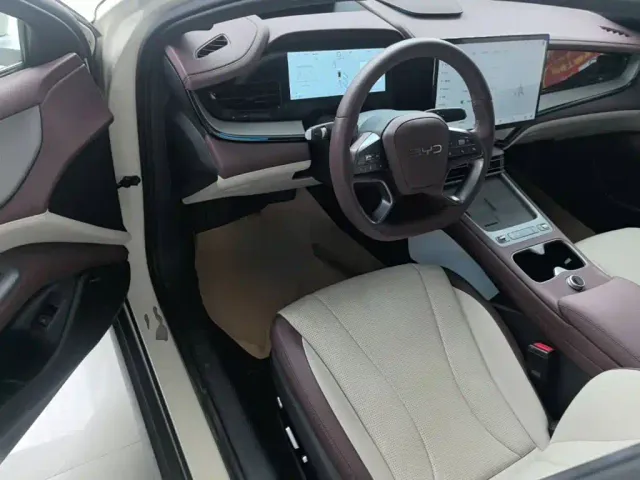 BYD Seal 07 DM-i — Фото автомобиля 15