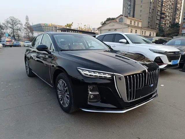 Hongqi H5 — Фото автомобиля 3